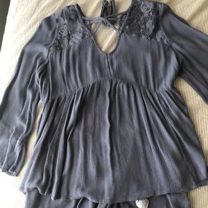 American Eagle shirt